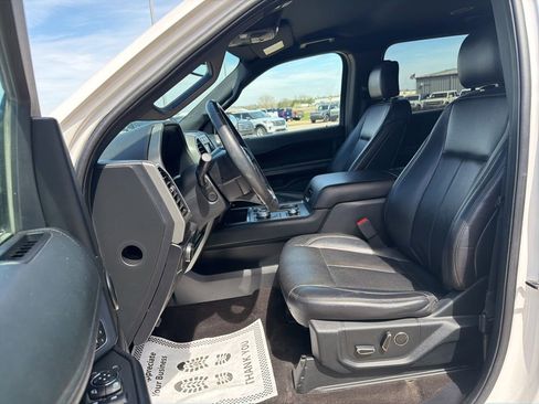 Used 2019 Ford Expedition XLT w/ Equipment Group 202A image 11