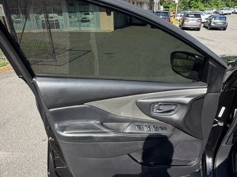 Used 2017 Nissan Murano S w/ Navigation Package AWD/4WD image 9