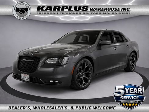 Used 2019 Chrysler 300 S RWD image 1