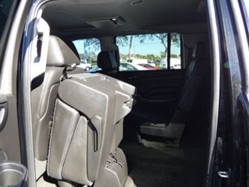 Used 2015 Chevrolet Suburban LTZ image 47