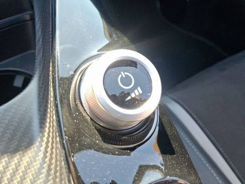 Used 2018 Mercedes-Benz AMG GT C image 22