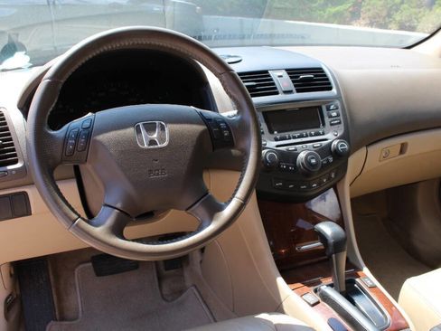 Used 2006 Honda Accord EX-L image 17