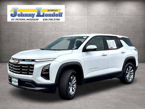 Used 2026 Chevrolet Equinox LT w/ Convenience Package II AWD/4WD image 4