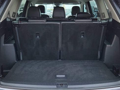 Used 2025 Volkswagen Atlas SE AWD/4WD image 20