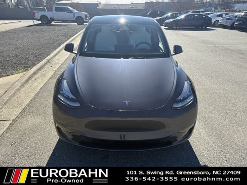 Used 2023 Tesla Model Y Long Range image 27