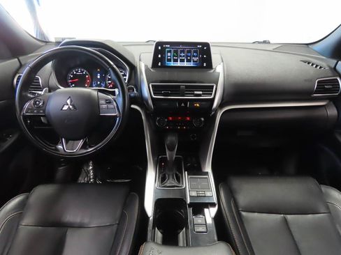 Used 2020 Mitsubishi Eclipse Cross SEL FWD image 13