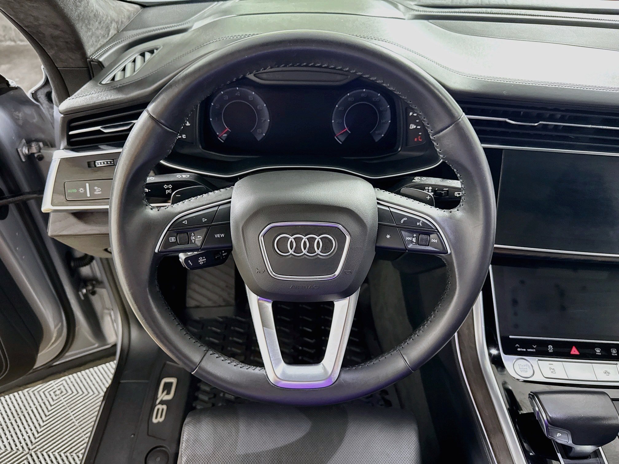 Used 2019 Audi Q8 Prestige AWD/4WD image 17