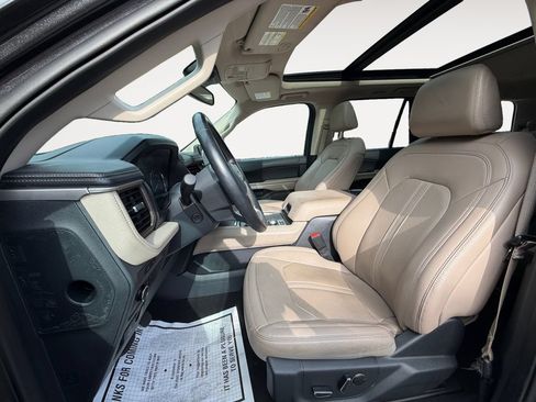 Used 2023 Ford Expedition Limited AWD/4WD image 11