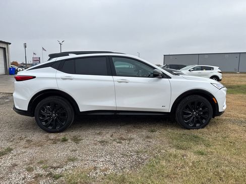 New 2026 Buick Envista Sport Touring image 4