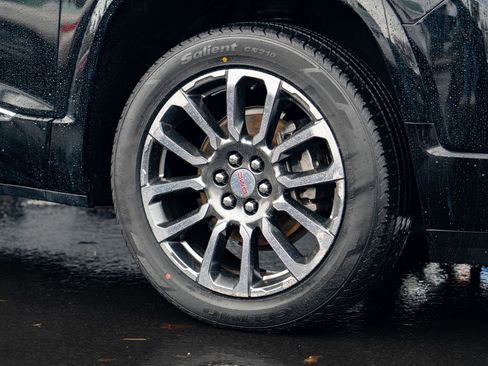 Used 2020 GMC Acadia Denali w/ Trailering Package AWD/4WD image 7