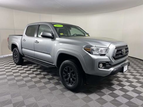 Used 2023 Toyota Tacoma SR5 AWD/4WD image 1