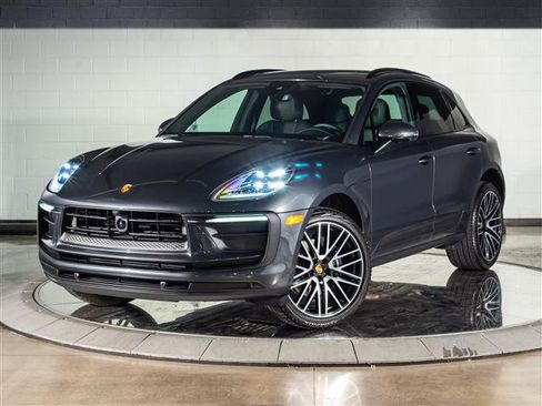Certified 2026 Porsche Macan image 1