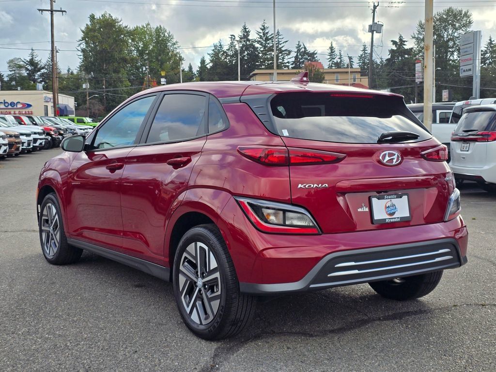 Used 2023 Hyundai Kona SE FWD image 5