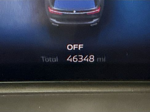 Used 2023 BMW X7 xDrive40i w/ Premium Package image 16