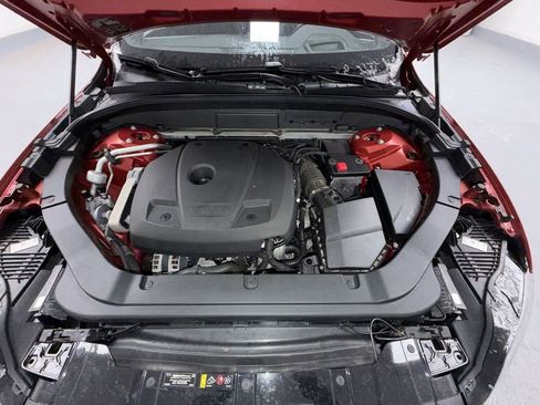 Used 2019 Volvo XC60 T6 R-Design image 17