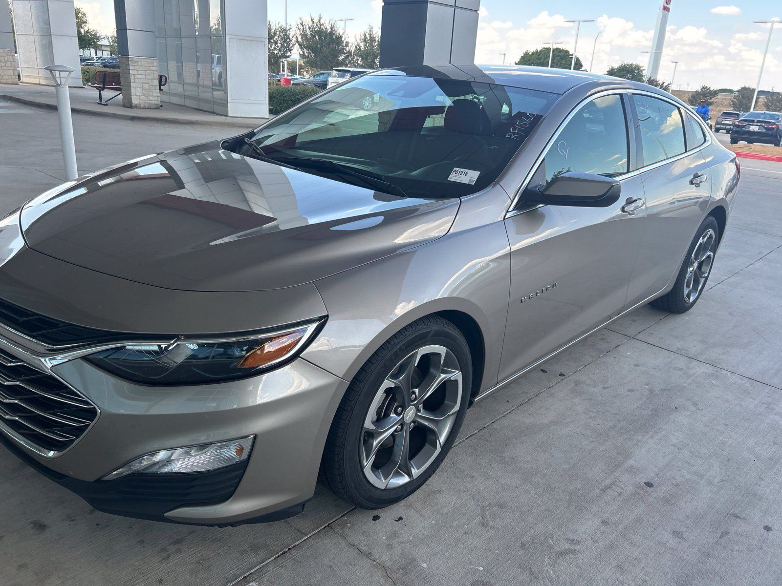 Used 2024 Chevrolet Malibu LT FWD image 1