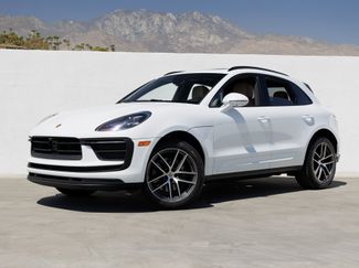 Certified 2024 Porsche Macan image 1