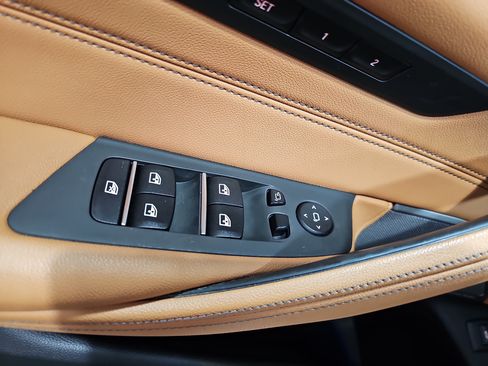 Used 2023 BMW 530e xDrive AWD/4WD image 29