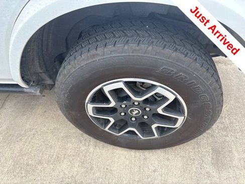 Used 2025 Ford Bronco Outer Banks AWD/4WD image 19