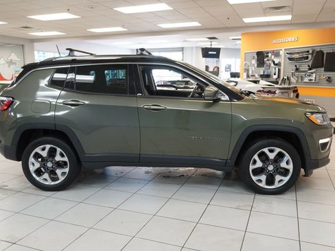 Used 2018 Jeep Compass Limited AWD/4WD image 13