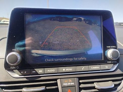 Used 2024 Nissan Altima 2.5 SV image 24