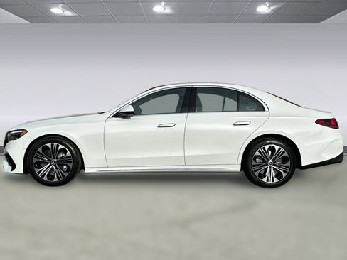 New 2026 Mercedes-Benz E 450 4MATIC Sedan image 2