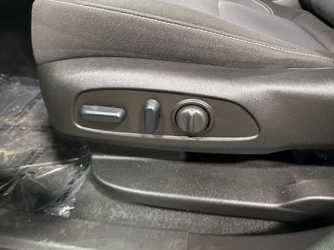 Used 2023 Chevrolet Blazer LT w/ Driver Confidence Package image 19