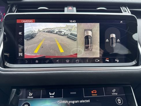 Used 2019 Land Rover Range Rover Velar R-Dynamic HSE image 38