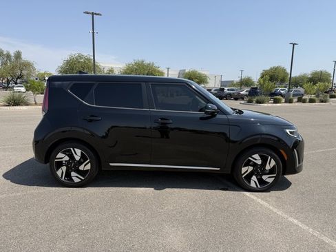 Used 2025 Kia Soul GT-Line w/ GT-Line Technology Package FWD image 4
