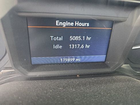 Used 2020 GMC Sierra 2500 AT4 w/ AT4 Premium Package AWD/4WD image 2