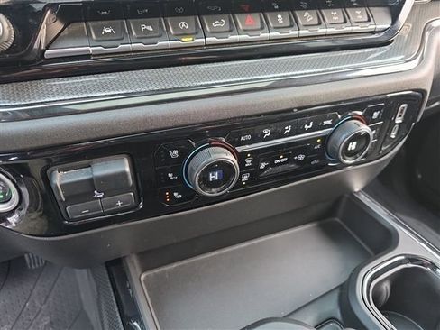 Certified 2022 Chevrolet Silverado 1500 ZR2 w/ Technology Package image 29