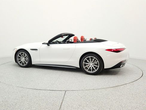 Used 2023 Mercedes-Benz SL 43 AMG w/ Driver Assistance Package image 9