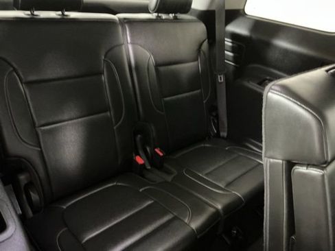 Used 2023 GMC Acadia SLT AWD/4WD image 21