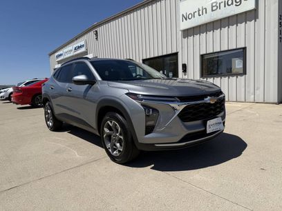 Used 2025 Chevrolet Trax LT w/ LT Convenience Package
