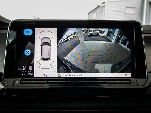 New 2026 Volkswagen Atlas Cross Sport SE FWD image 47