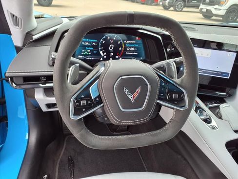 Used 2024 Chevrolet Corvette Stingray Premium Cpe w/ Z51 Performance Package image 17