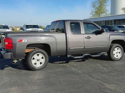 Used 2010 Chevrolet Silverado 1500 LT w/ Power Pack Plus AWD/4WD image 9