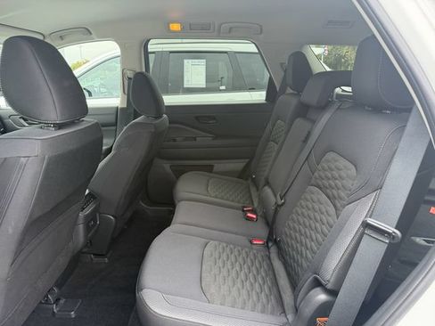 Used 2024 Nissan Pathfinder SV FWD image 26