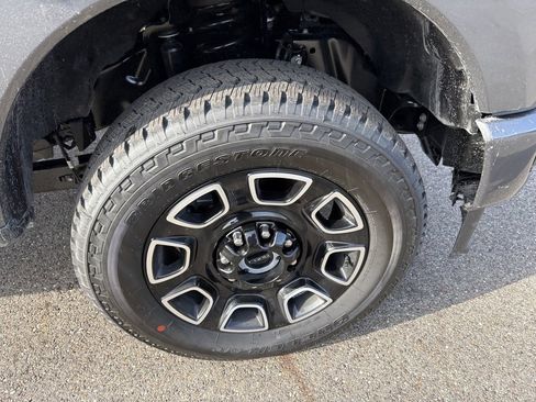 New 2026 Ford F350 Platinum image 15