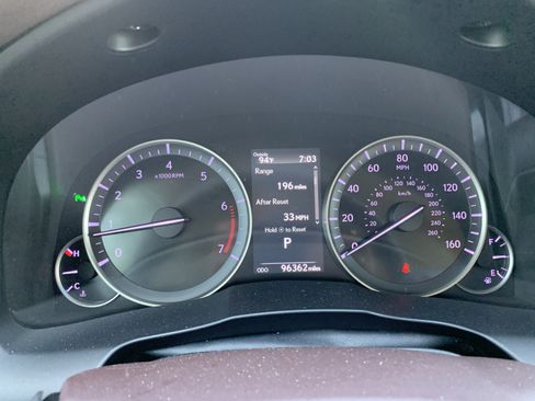 Used 2018 Lexus ES 350 w/ Luxury Package w/Wood Trim FWD image 21