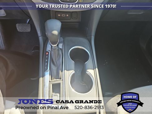 Used 2022 Chevrolet Equinox LT FWD image 17