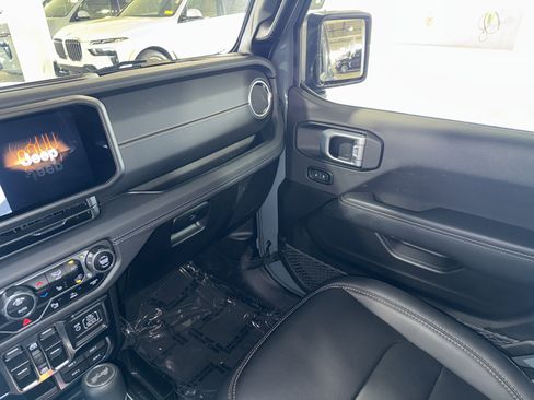 Used 2024 Jeep Wrangler Sahara w/ Technology Group image 31