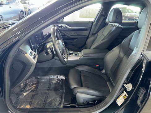 Certified 2025 BMW M440i image 19