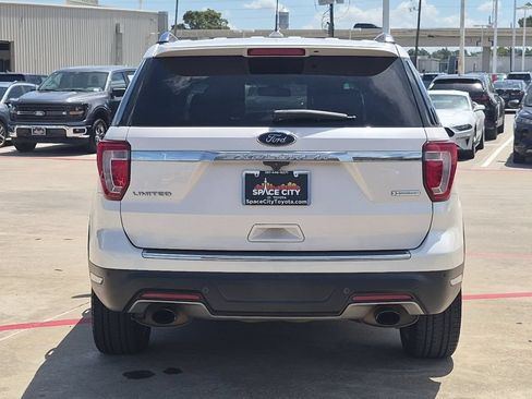 Used 2019 Ford Explorer Limited w/ Ford Safe & Smart Package FWD image 5