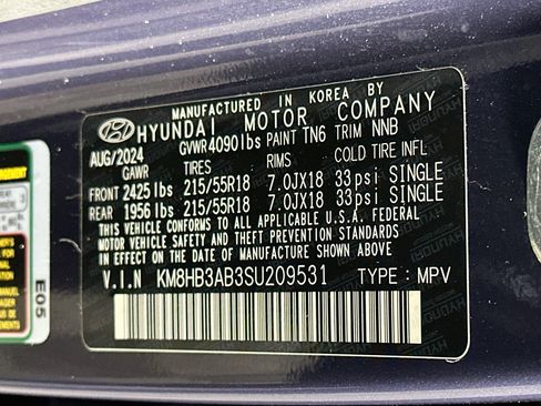 Used 2025 Hyundai Kona SEL FWD image 12
