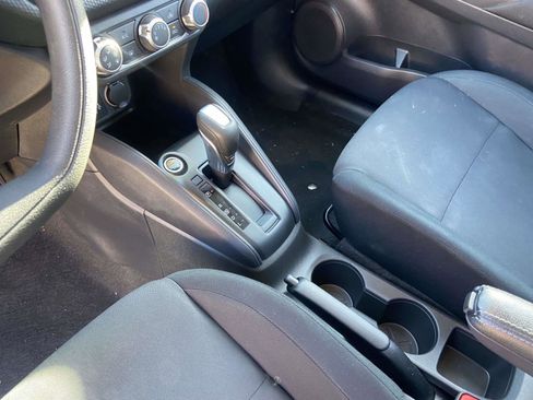 Used 2024 Nissan Kicks S image 12