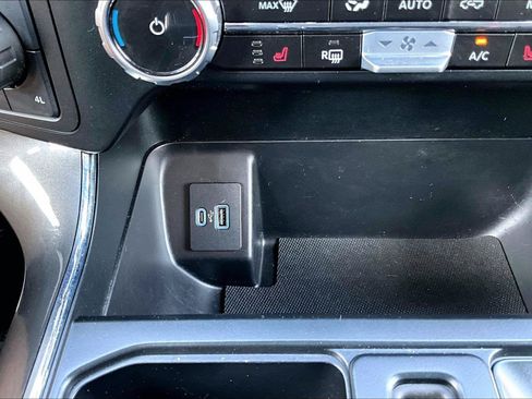 Used 2023 Ford F150 XLT AWD/4WD image 34