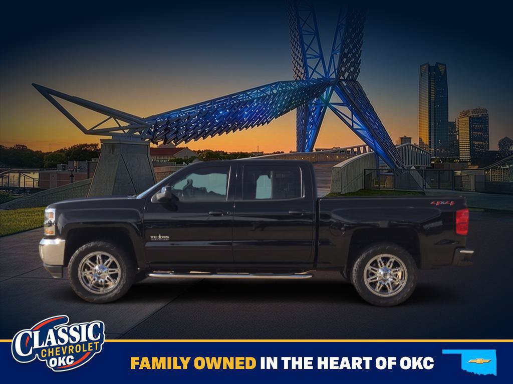 Used 2018 Chevrolet Silverado 1500 LT w/ Texas Edition AWD/4WD image 4