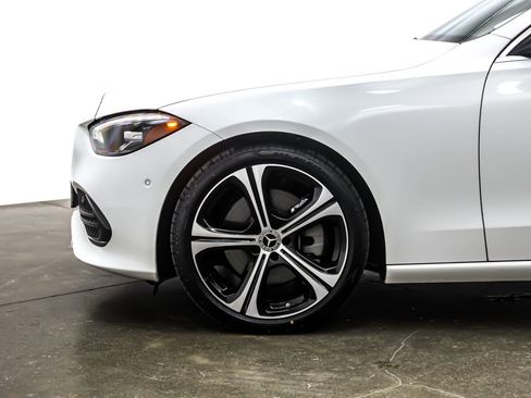 Used 2024 Mercedes-Benz C 300 Sedan image 11
