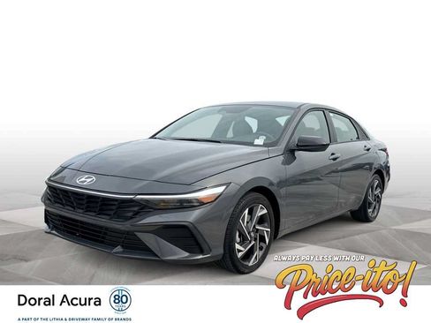 Used 2025 Hyundai Elantra Sport w/ Cargo Package FWD image 1
